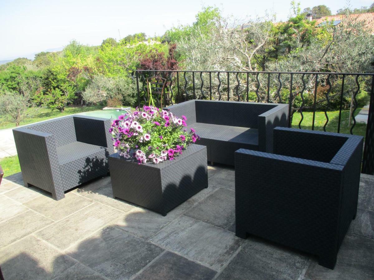 Gite Du Jardin Des Espuys Venasque Ngoại thất bức ảnh
