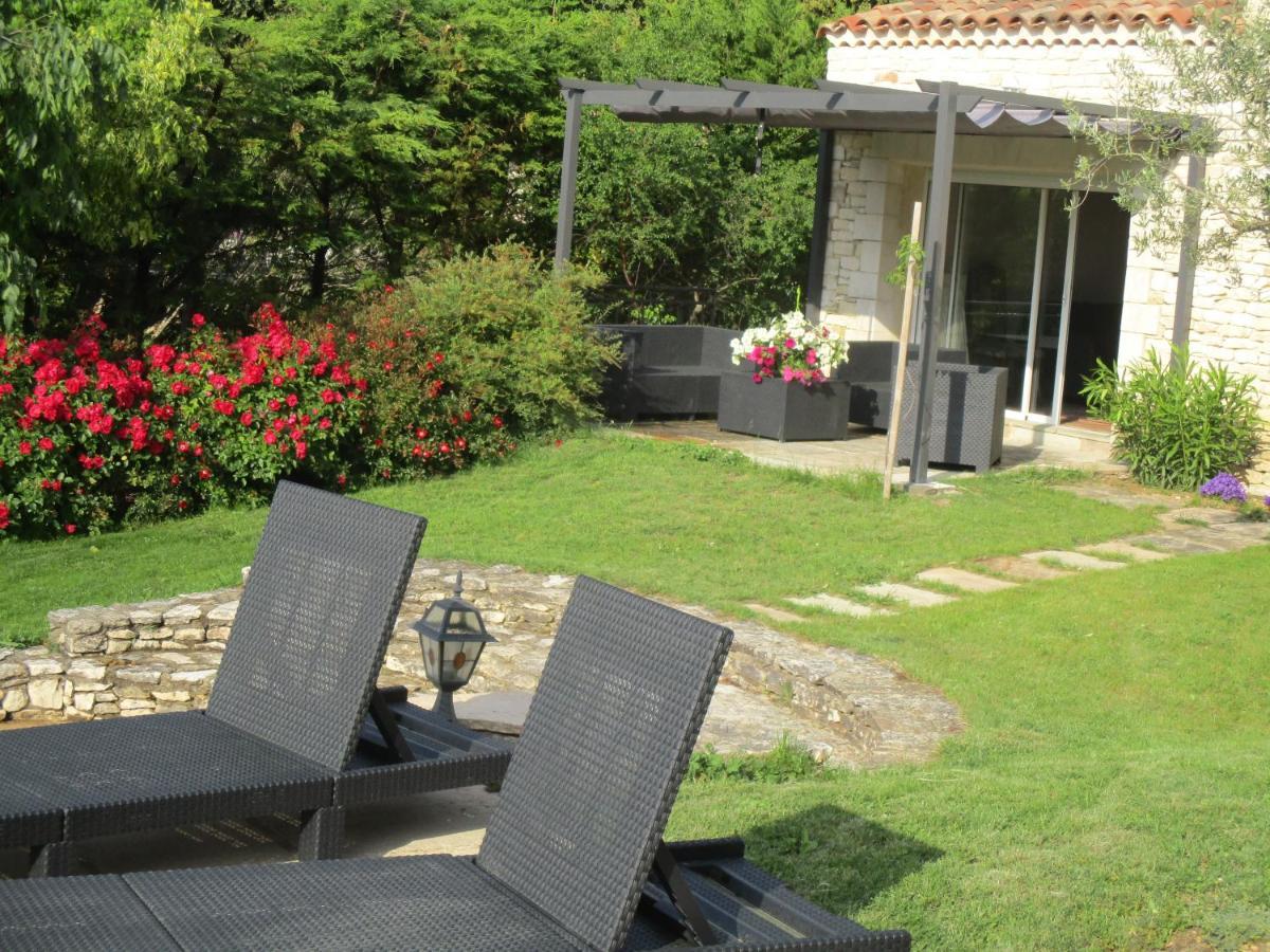 Gite Du Jardin Des Espuys Venasque Ngoại thất bức ảnh